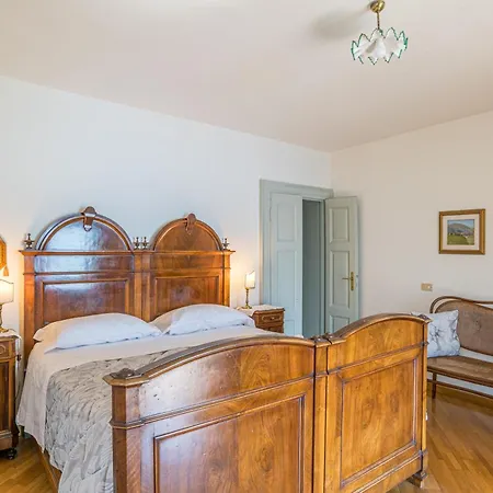 Villa La Torre Dell'isola Sala Comacina