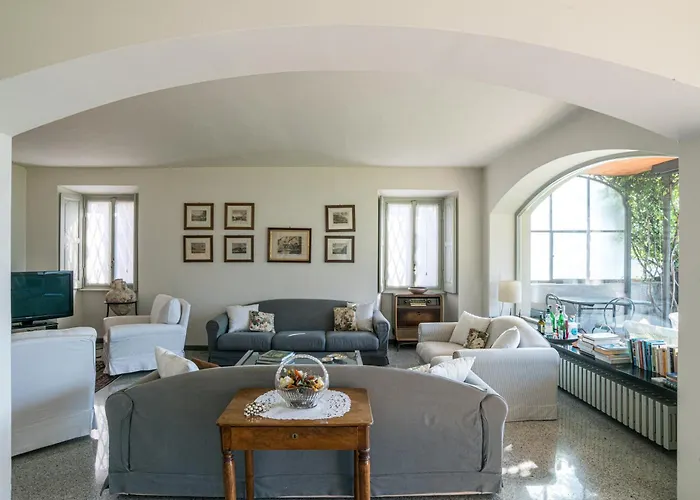 La Torre Dell'isola וילה