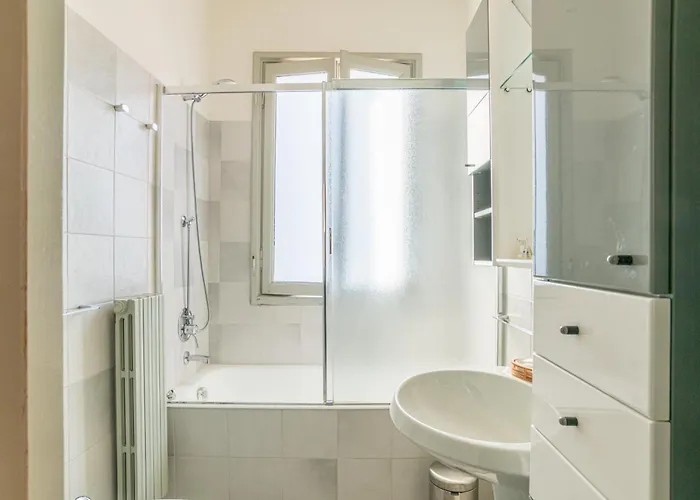 וילה La Torre Dell'isola *