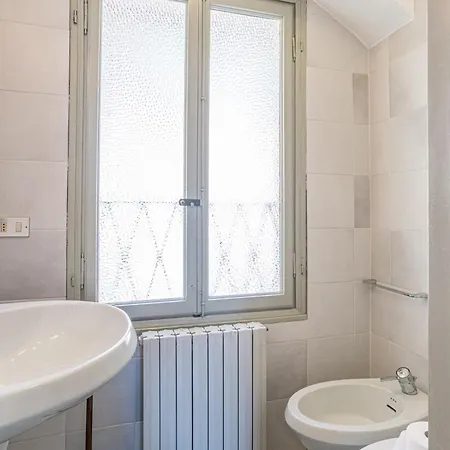 Villa La Torre Dell'isola Sala Comacina